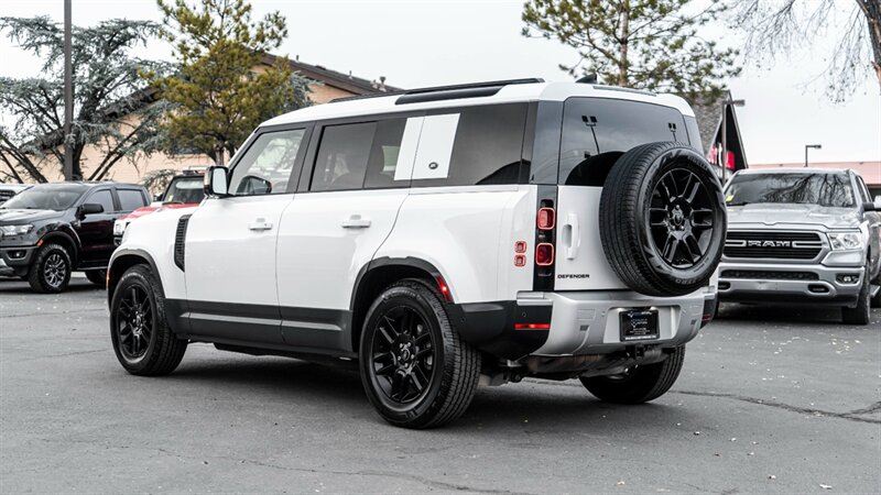 2024 Land Rover Defender S  