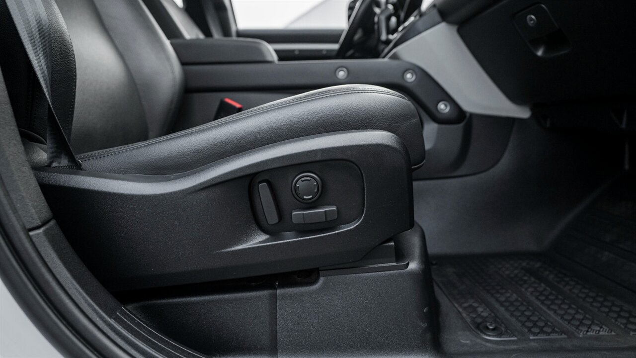 2024 Land Rover Defender S   - Photo 33 - Reno, NV 89511