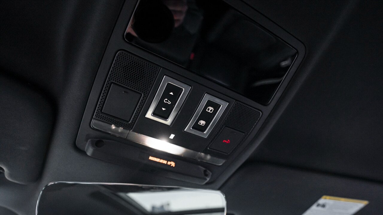 2024 Land Rover Defender S   - Photo 29 - Reno, NV 89511