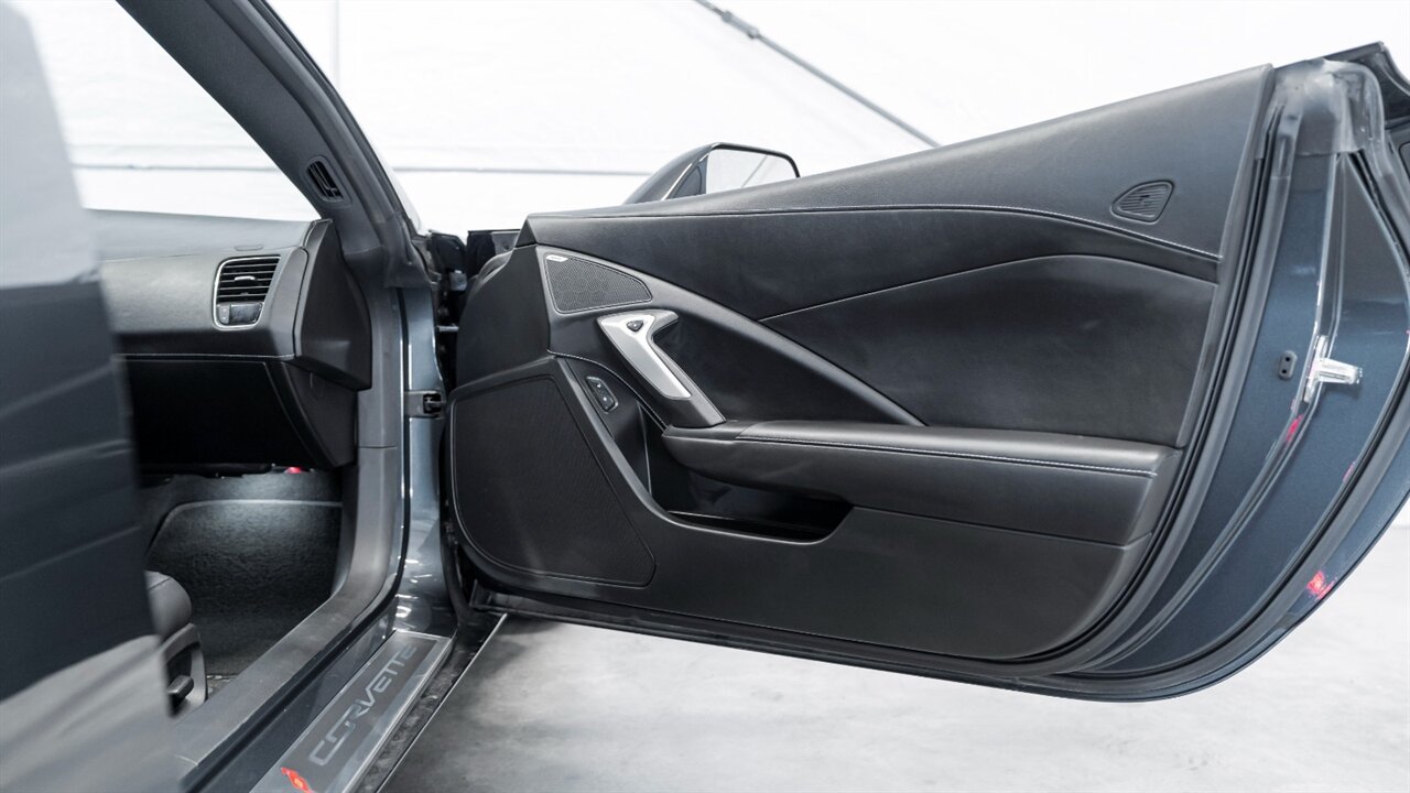 2019 Chevrolet Corvette Stingray Z51 1LT - Photo 35 - Reno, NV 89511