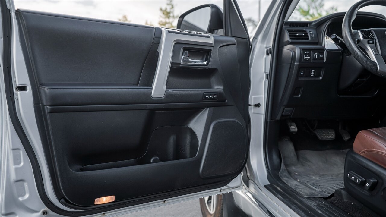 2021 Toyota 4Runner Limited   - Photo 15 - Reno, NV 89511