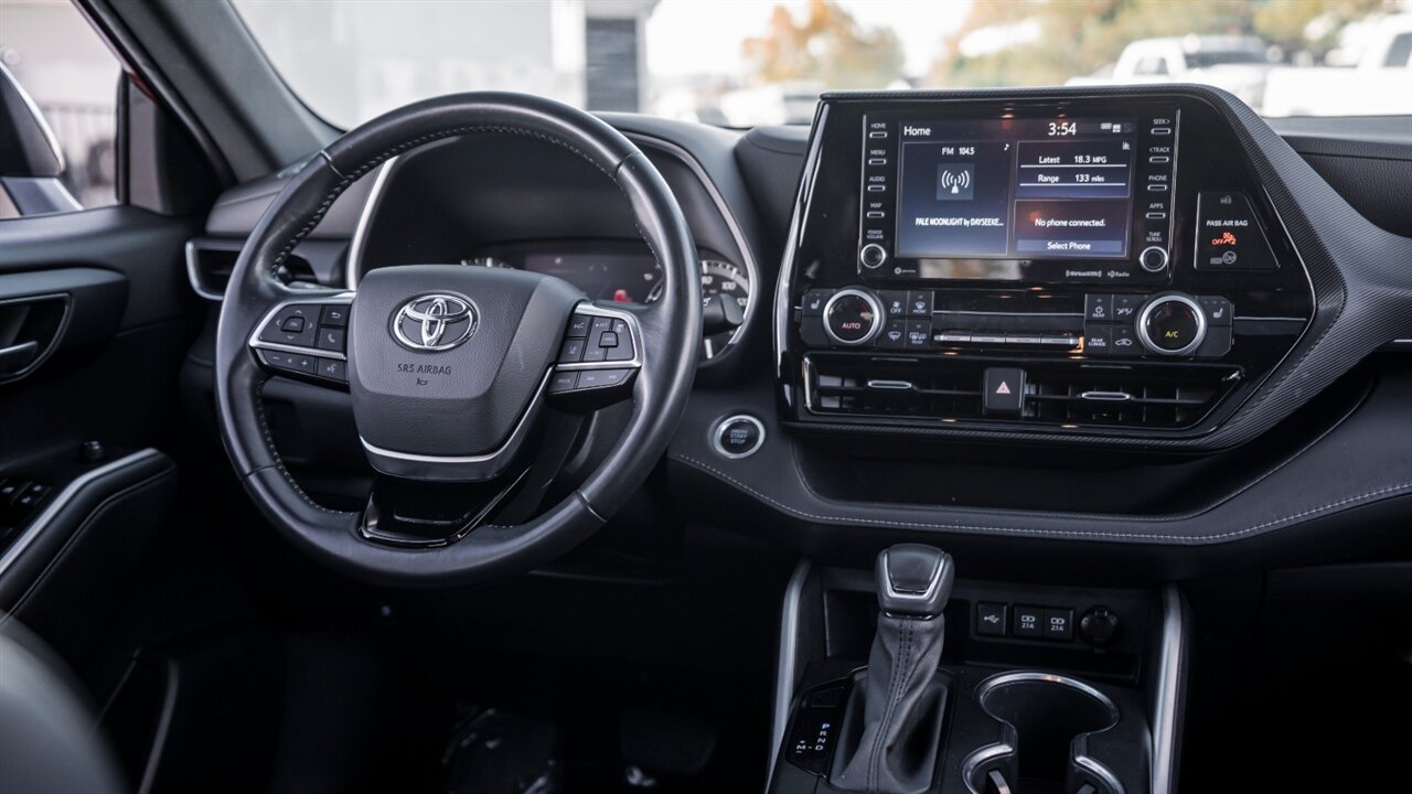 2021 Toyota Highlander XSE   - Photo 17 - Reno, NV 89511