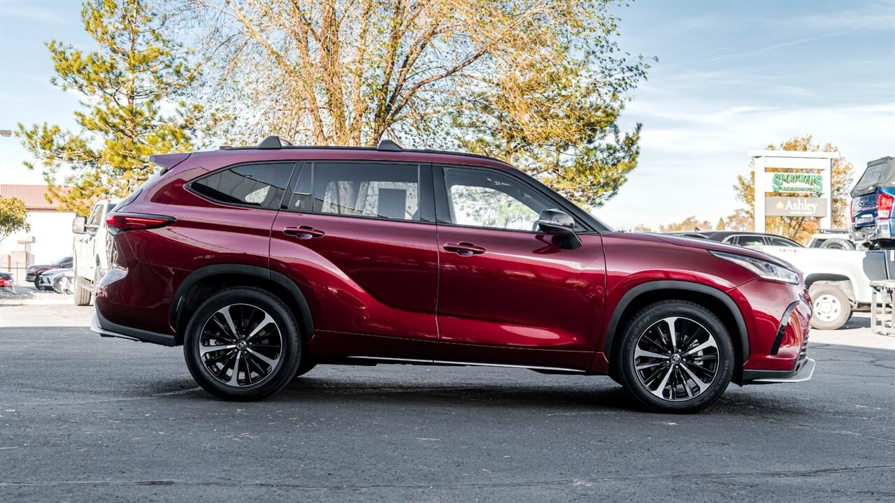 2021 Toyota Highlander XSE   - Photo 5 - Reno, NV 89511