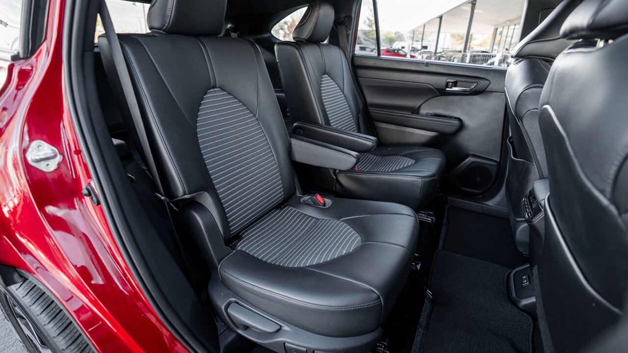 2021 Toyota Highlander XSE   - Photo 34 - Reno, NV 89511