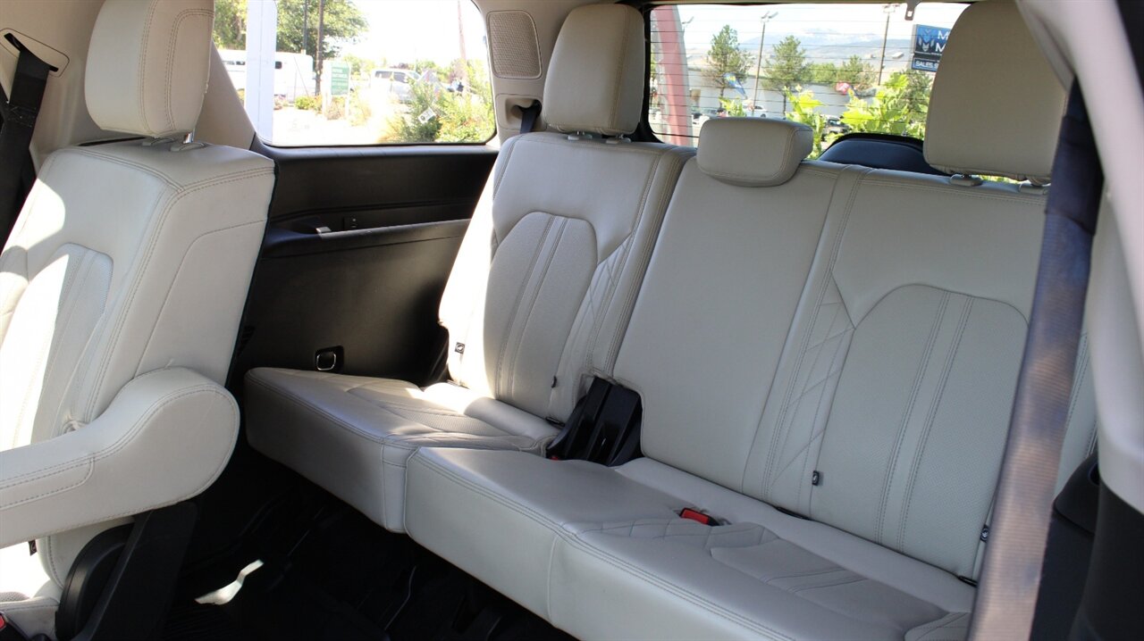 2019 Ford Expedition Platinum   - Photo 18 - Reno, NV 89511