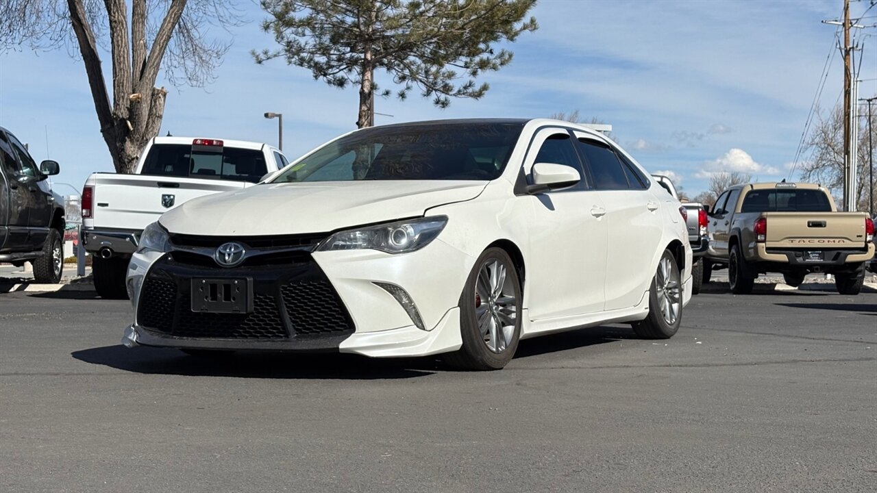 2017 Toyota Camry SE   - Photo 6 - Reno, NV 89511