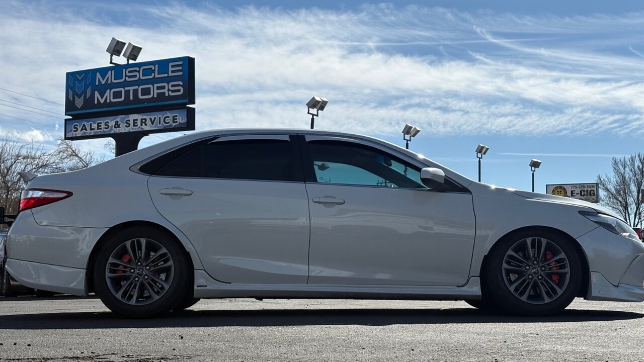 2017 Toyota Camry SE   - Photo 4 - Reno, NV 89511