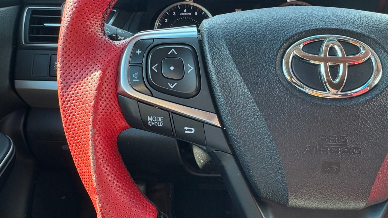 2017 Toyota Camry SE   - Photo 15 - Reno, NV 89511