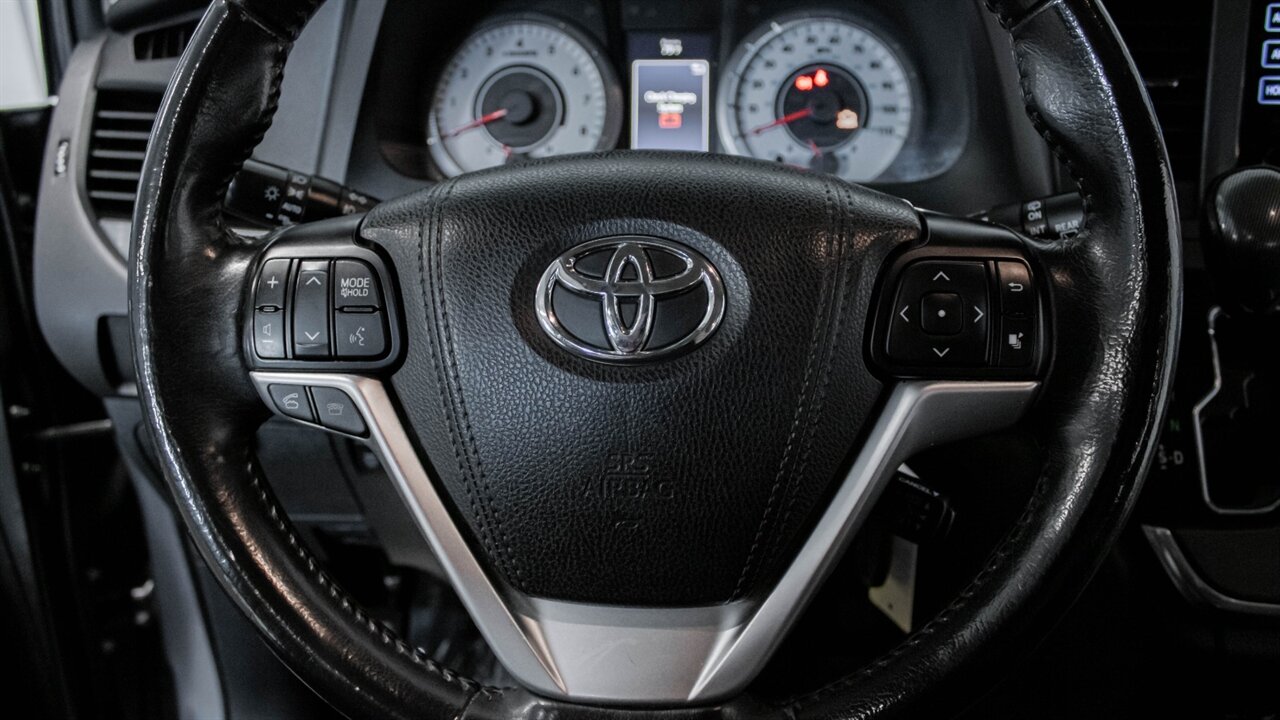 2016 Toyota Sienna SE 8 Passenger   - Photo 31 - Reno, NV 89511