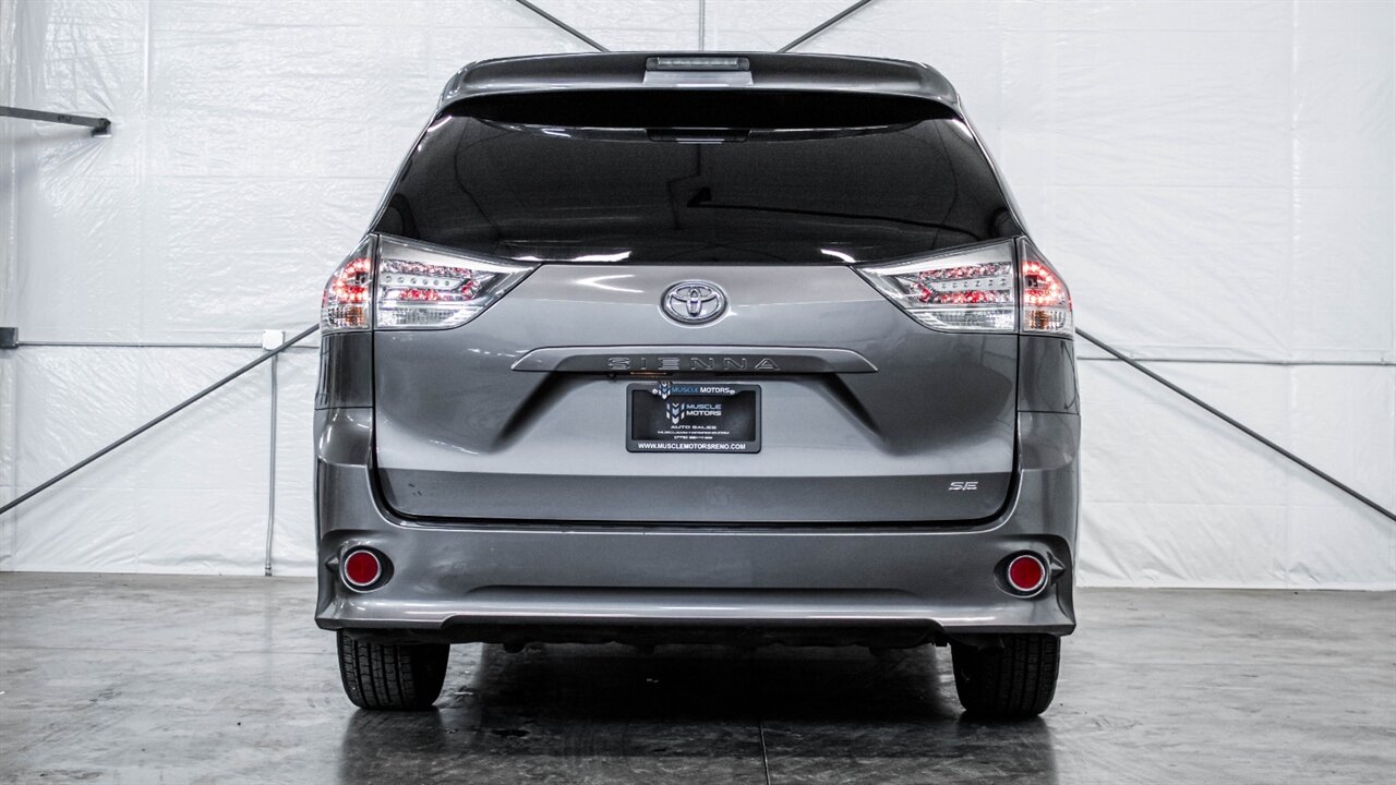 2016 Toyota Sienna SE 8 Passenger   - Photo 6 - Reno, NV 89511