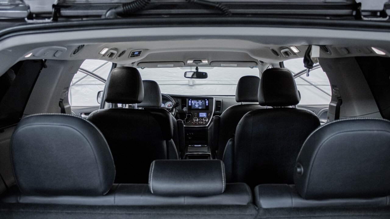 2016 Toyota Sienna SE 8 Passenger   - Photo 21 - Reno, NV 89511