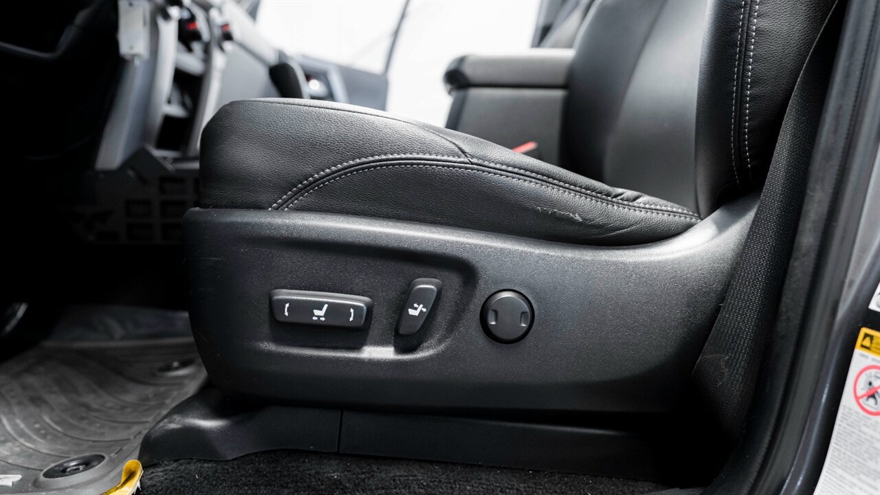 2016 Toyota 4Runner SR5 Premium   - Photo 24 - Reno, NV 89511