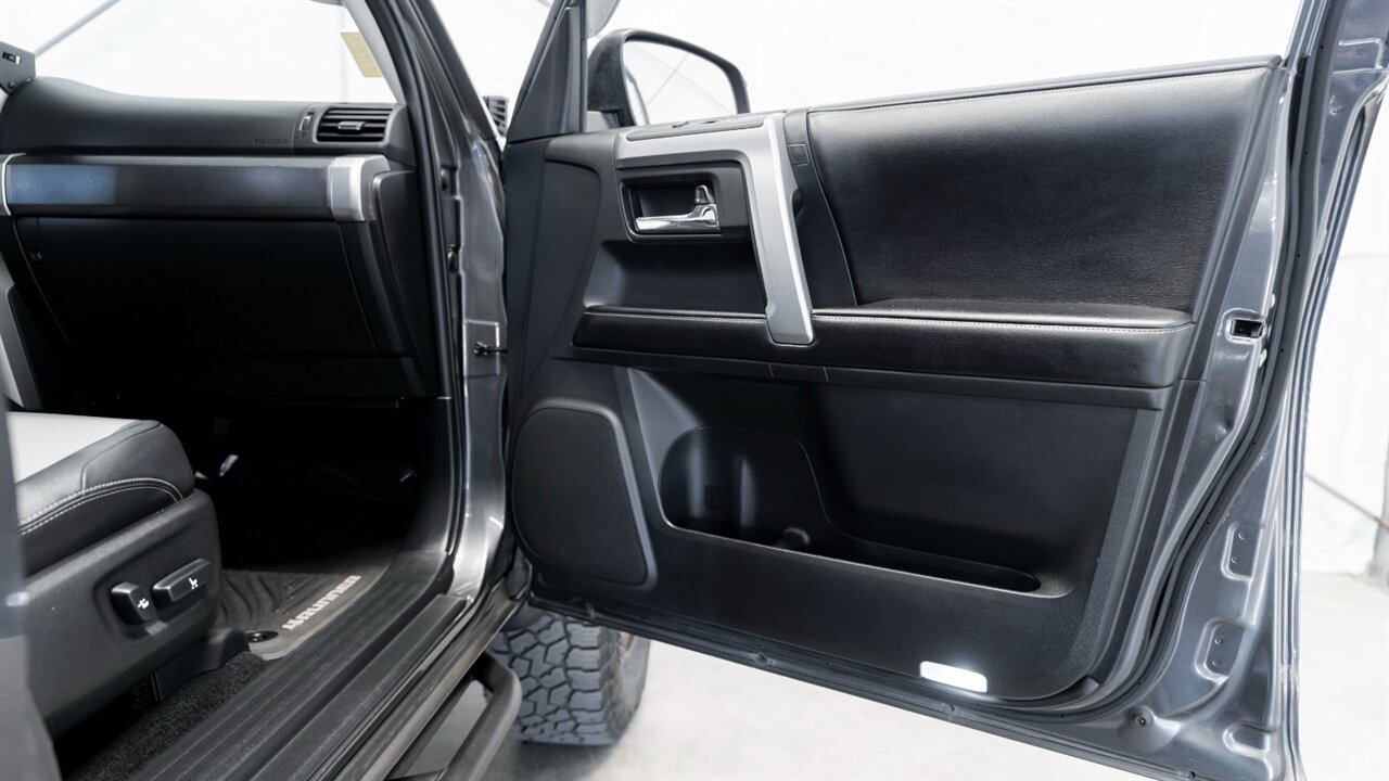 2016 Toyota 4Runner SR5 Premium   - Photo 37 - Reno, NV 89511