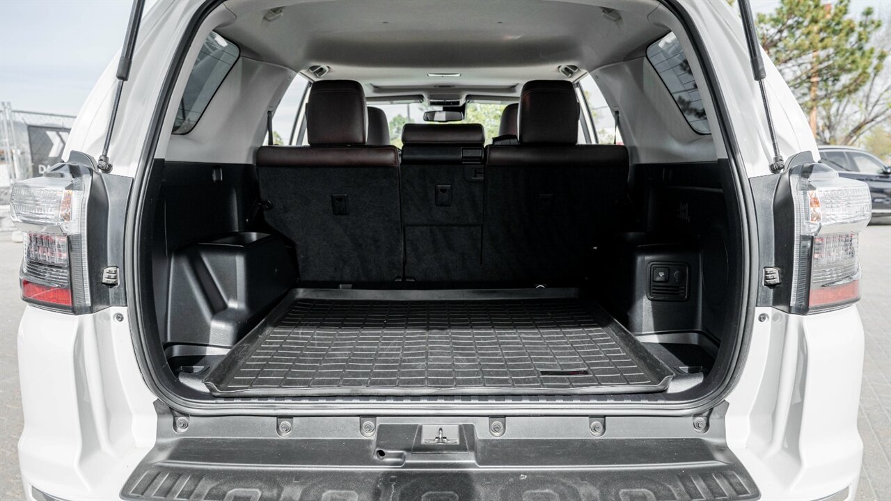 2020 Toyota 4Runner Limited   - Photo 39 - Reno, NV 89511