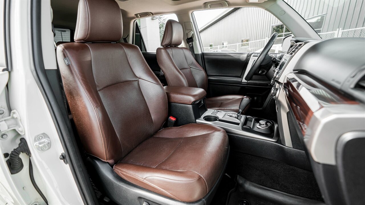 2020 Toyota 4Runner Limited   - Photo 17 - Reno, NV 89511