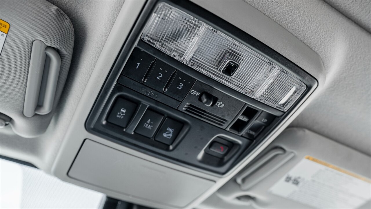 2020 Toyota 4Runner Limited   - Photo 28 - Reno, NV 89511