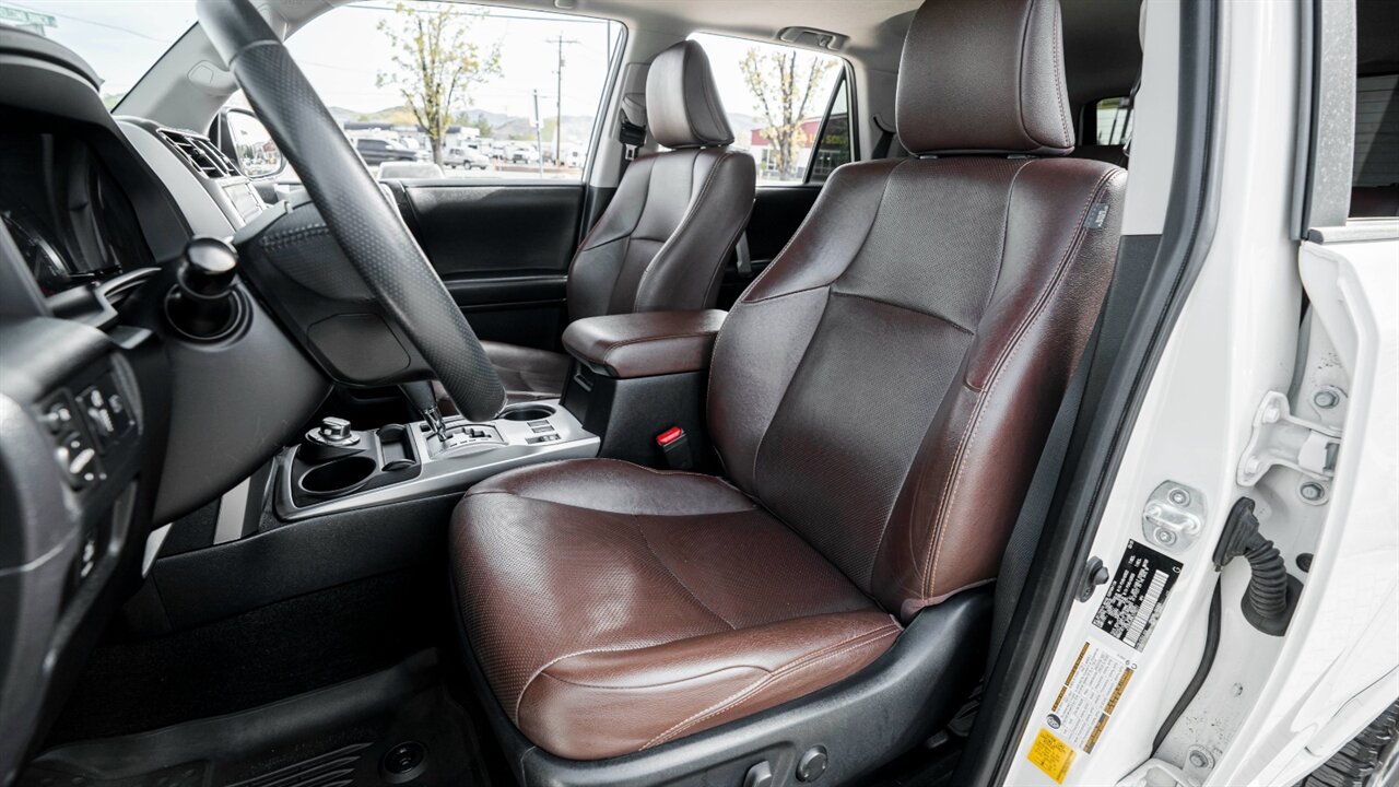 2020 Toyota 4Runner Limited   - Photo 12 - Reno, NV 89511