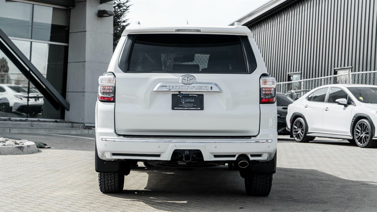 2020 Toyota 4Runner Limited   - Photo 6 - Reno, NV 89511
