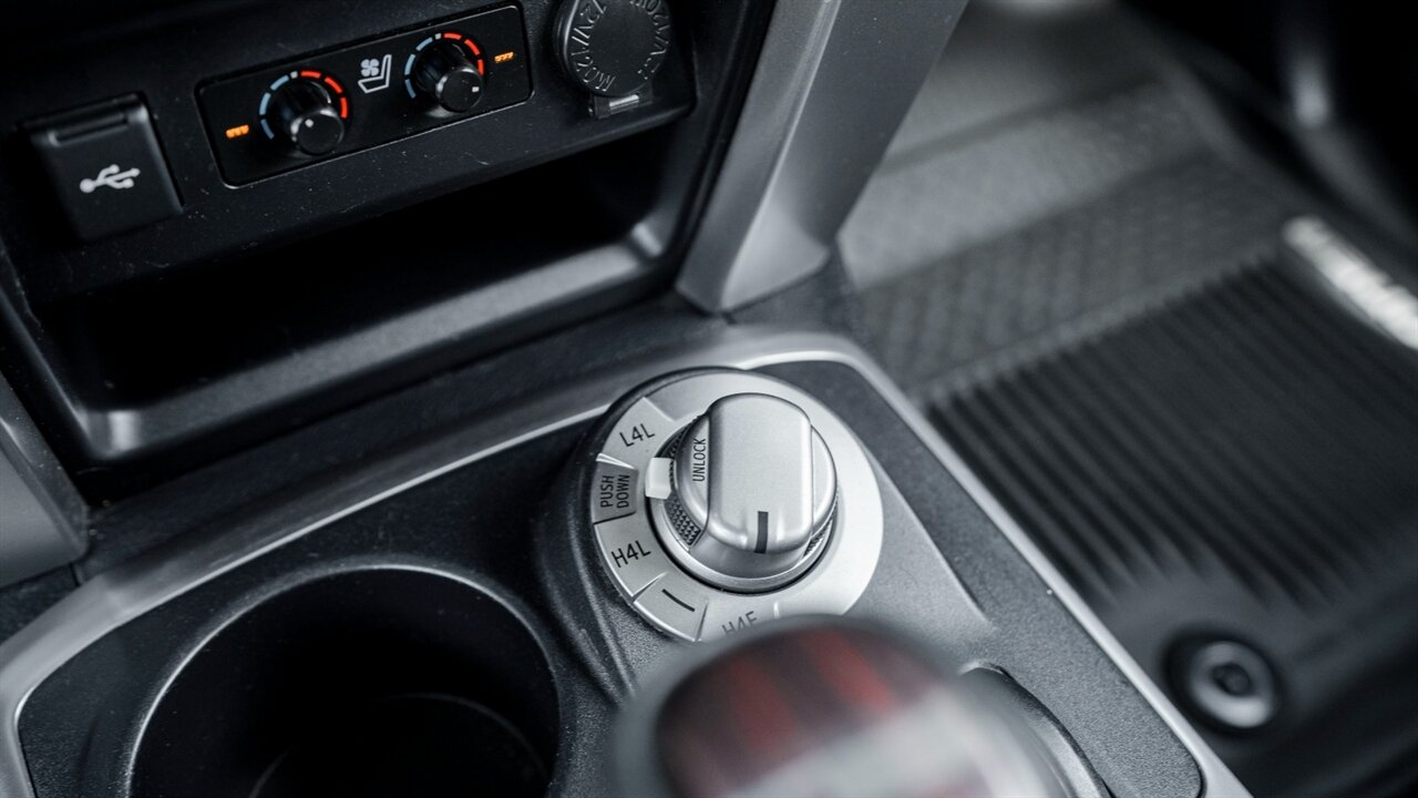 2020 Toyota 4Runner Limited   - Photo 32 - Reno, NV 89511