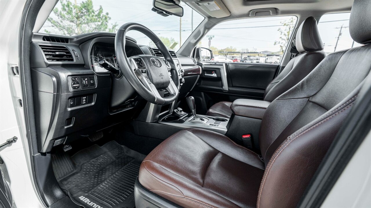 2020 Toyota 4Runner Limited   - Photo 14 - Reno, NV 89511