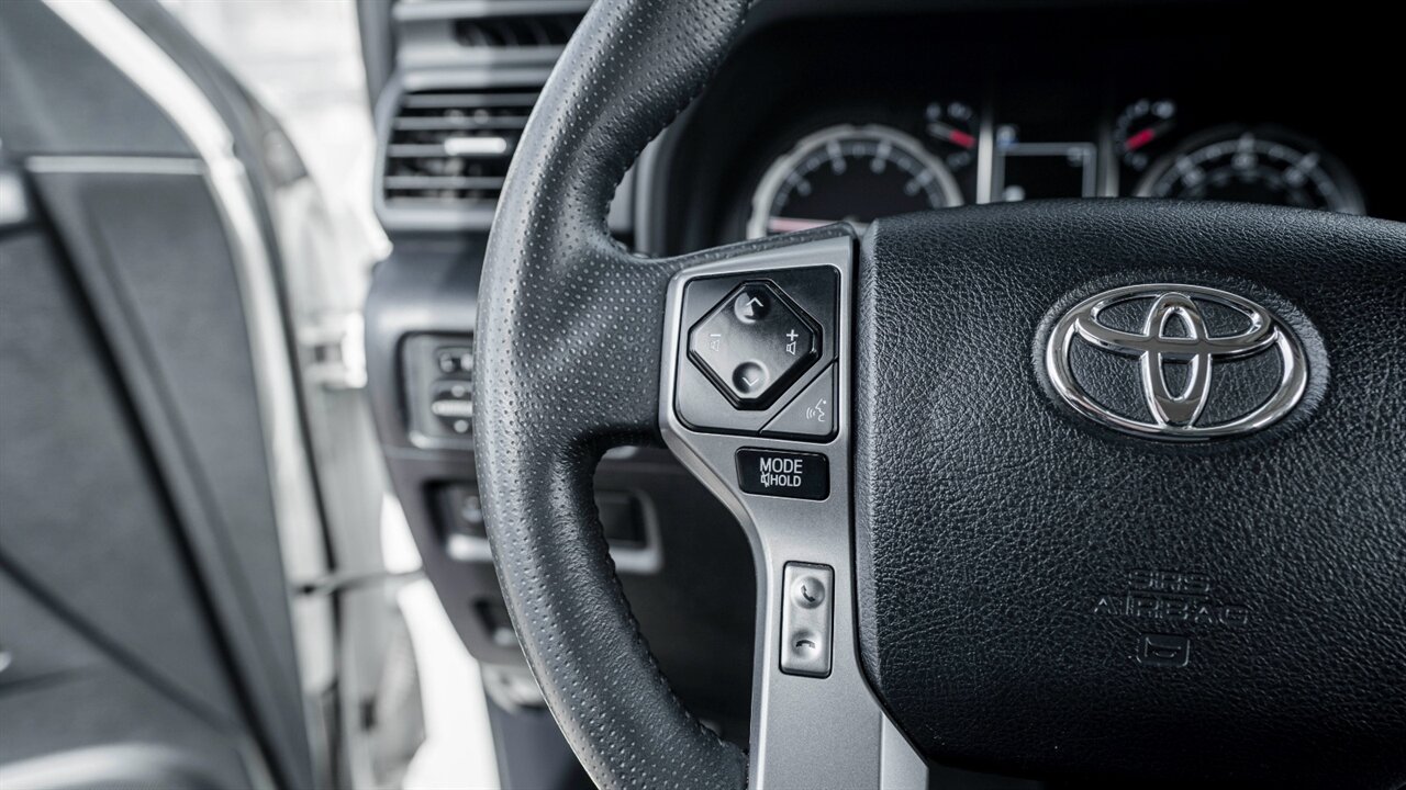 2020 Toyota 4Runner Limited   - Photo 25 - Reno, NV 89511