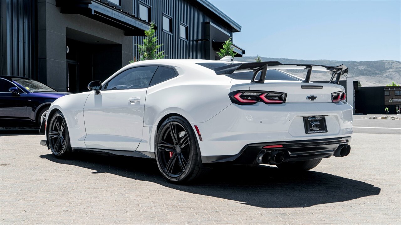 2021 Chevrolet Camaro ZL1 1LE EXTREME TRACK PACKAGE - Photo 2 - Reno, NV 89511