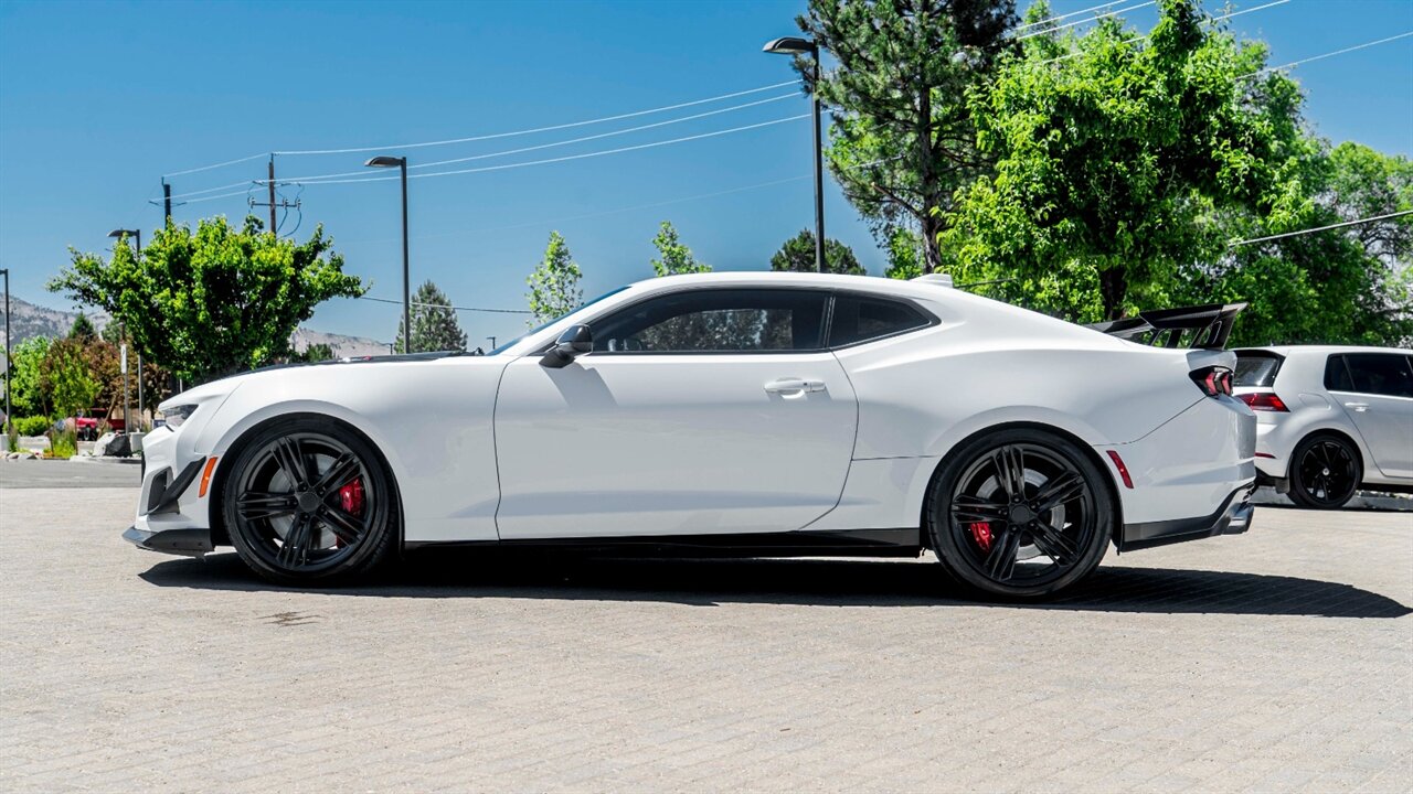 2021 Chevrolet Camaro ZL1 1LE EXTREME TRACK PACKAGE - Photo 3 - Reno, NV 89511