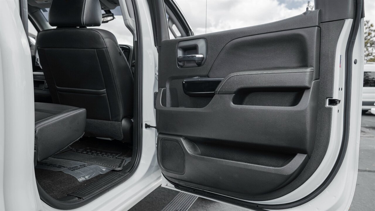 2018 Chevrolet Silverado 1500 LTZ 2LZ BLACK WIDOW - Photo 43 - Reno, NV 89511