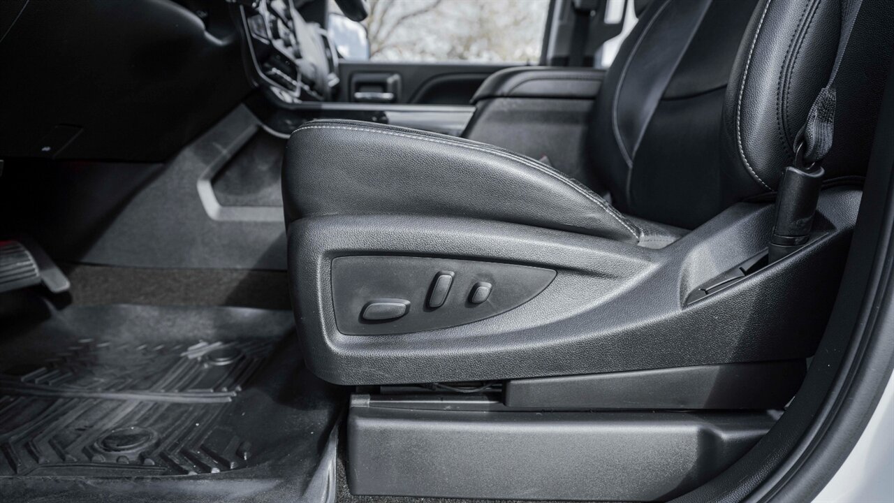 2018 Chevrolet Silverado 1500 LTZ 2LZ BLACK WIDOW - Photo 26 - Reno, NV 89511