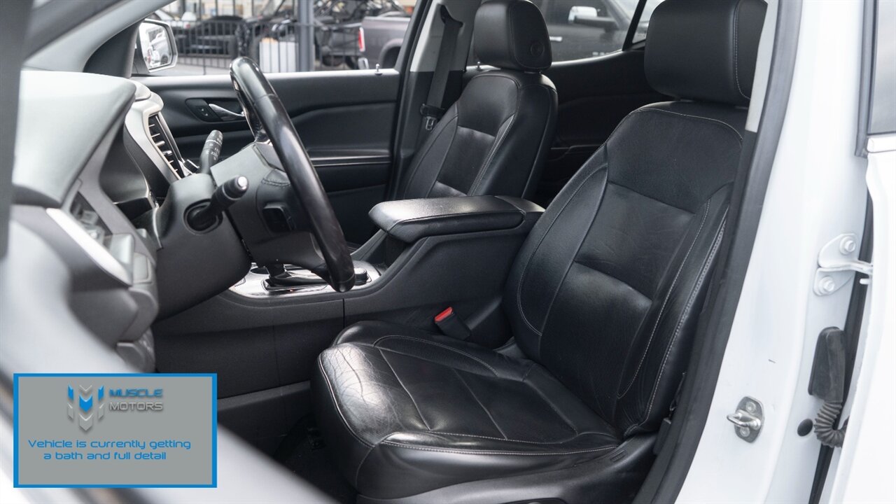 2018 GMC Acadia SLT-2 - Photo 7 - Reno, NV 89511