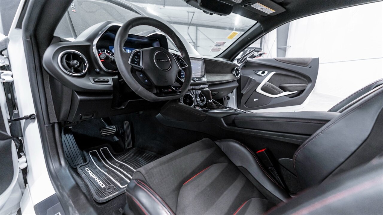 2021 Chevrolet Camaro ZL1 1LE Extreme Pack   - Photo 23 - Reno, NV 89511