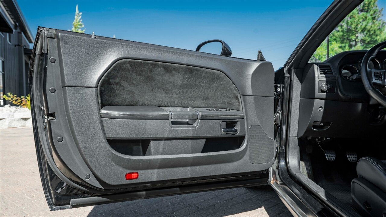 2014 Dodge Challenger SRT8 - Photo 22 - Reno, NV 89511