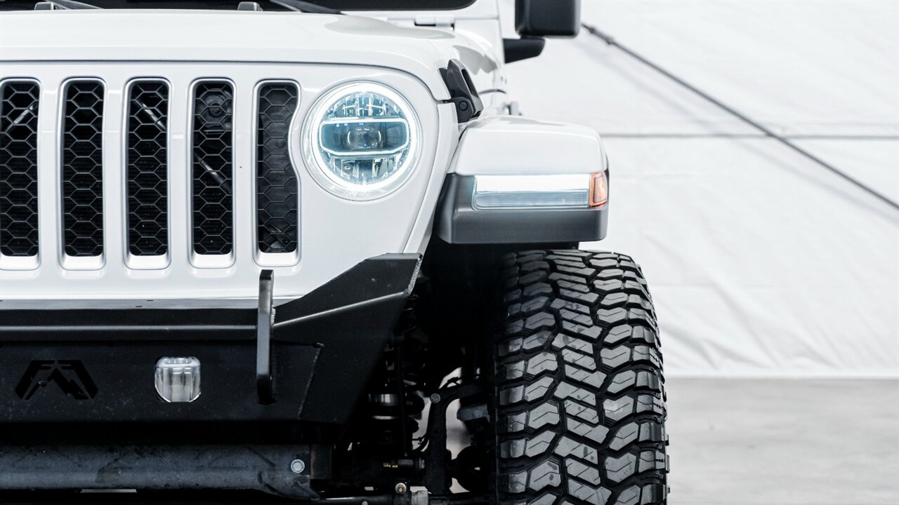 2020 Jeep Gladiator Overland   - Photo 9 - Reno, NV 89511