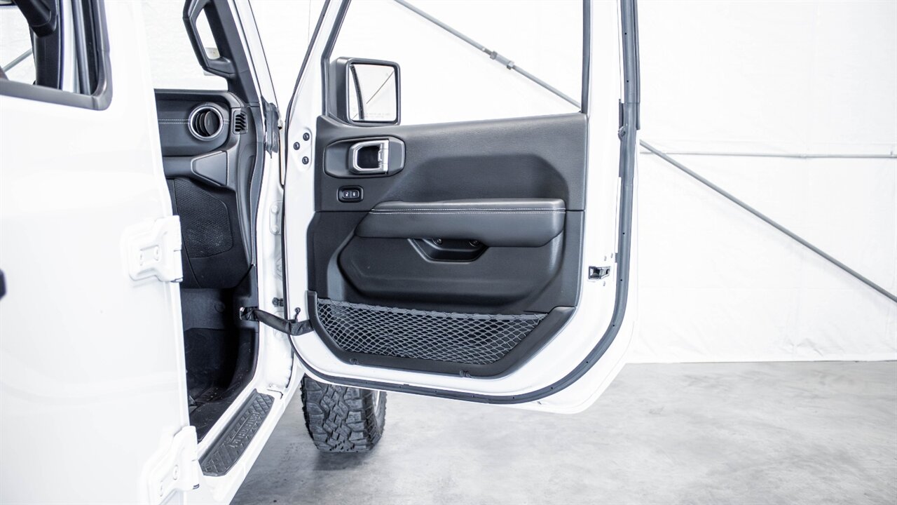 2020 Jeep Gladiator Overland   - Photo 22 - Reno, NV 89511