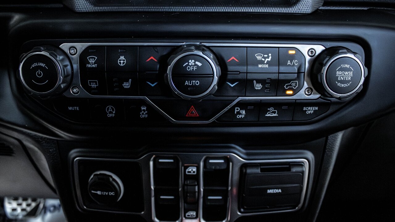 2020 Jeep Gladiator Overland   - Photo 24 - Reno, NV 89511