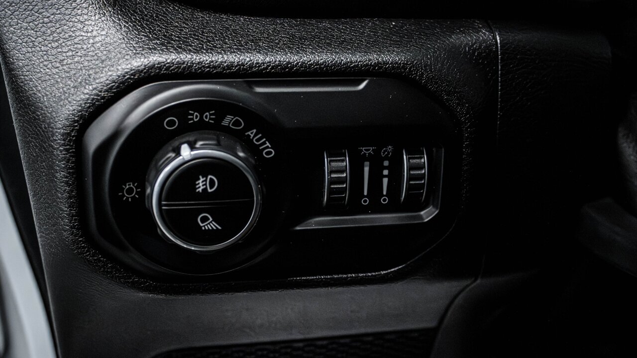 2020 Jeep Gladiator Overland   - Photo 38 - Reno, NV 89511