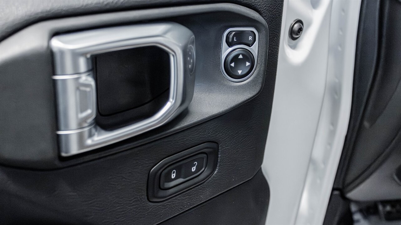 2020 Jeep Gladiator Overland   - Photo 41 - Reno, NV 89511