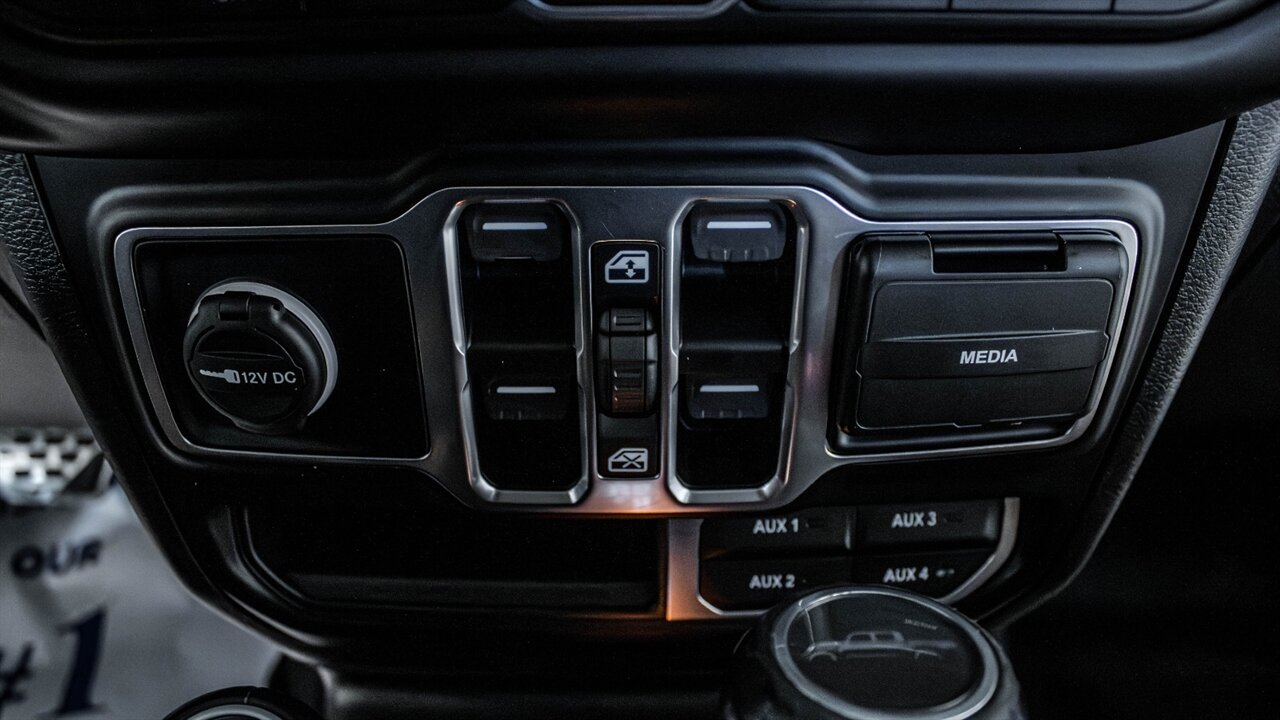 2020 Jeep Gladiator Overland   - Photo 28 - Reno, NV 89511