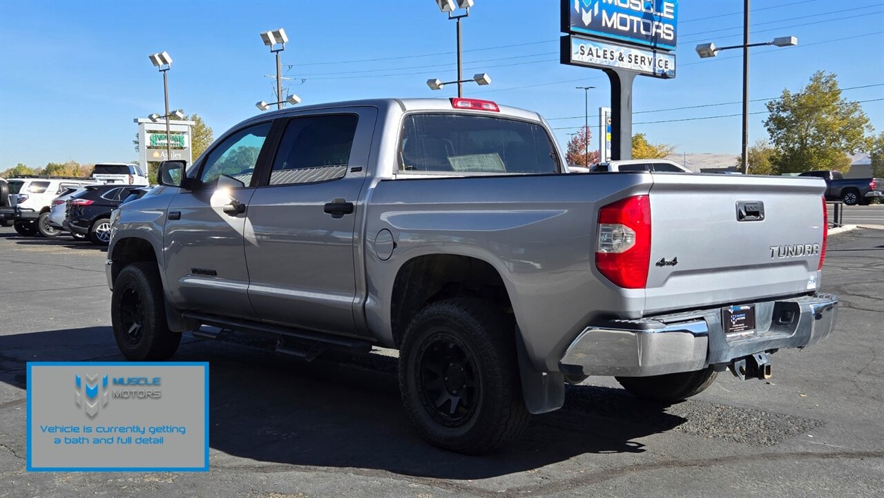2019 Toyota Tundra SR5 CrewMax   - Photo 2 - Reno, NV 89511