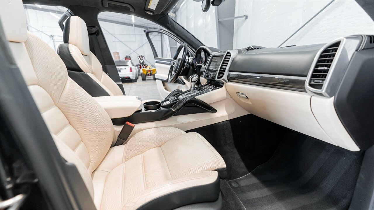 2016 Porsche Cayenne Turbo S - Photo 20 - Reno, NV 89511