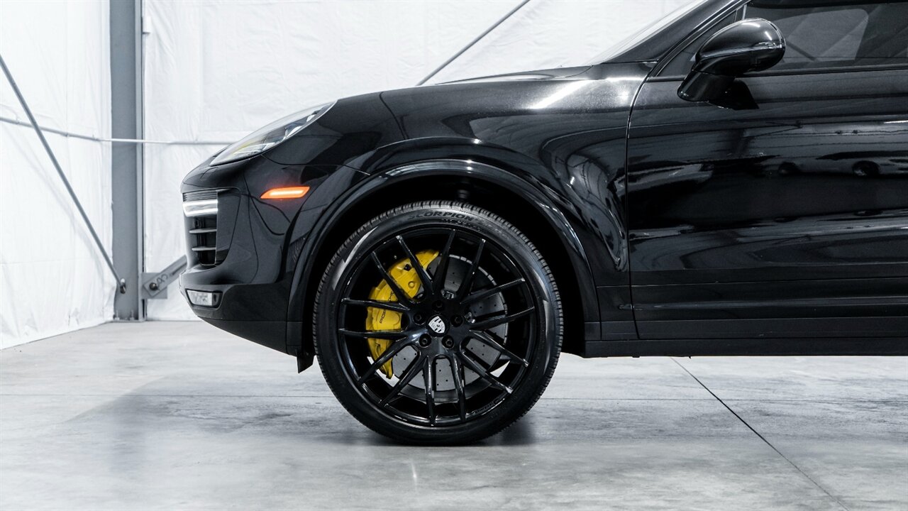 2016 Porsche Cayenne Turbo S - Photo 10 - Reno, NV 89511