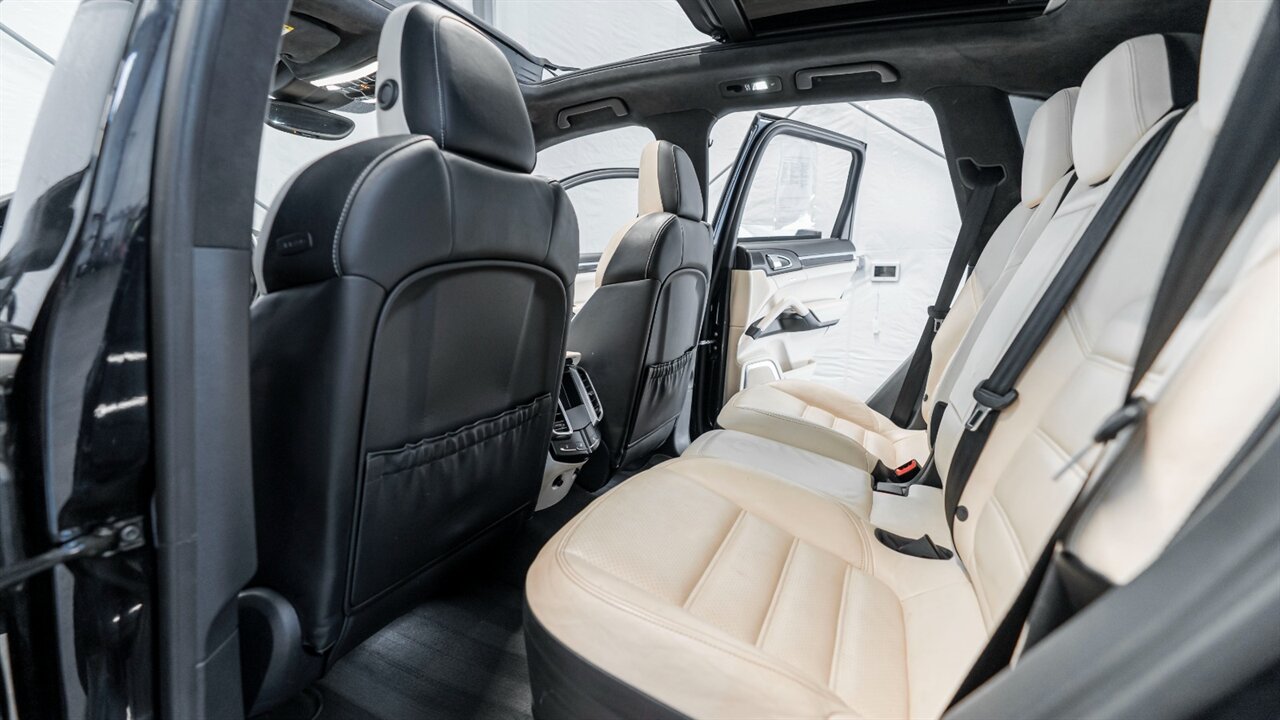 2016 Porsche Cayenne Turbo S - Photo 40 - Reno, NV 89511