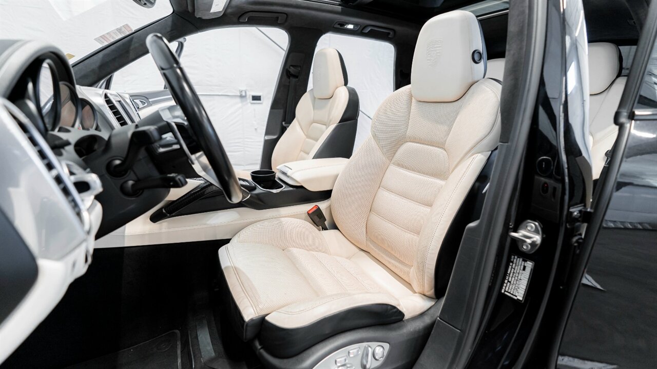 2016 Porsche Cayenne Turbo S - Photo 15 - Reno, NV 89511