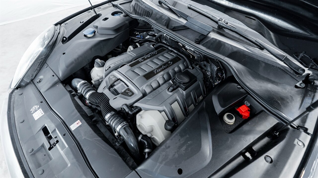 2016 Porsche Cayenne Turbo S - Photo 46 - Reno, NV 89511