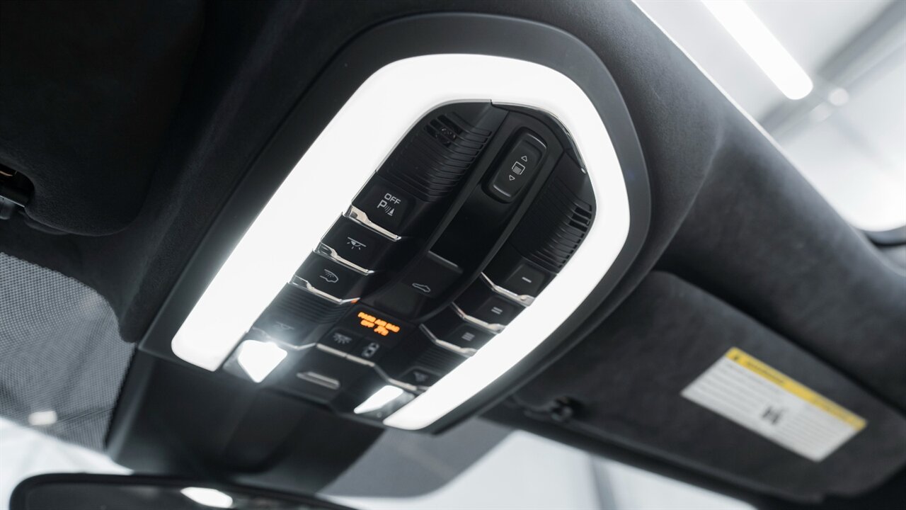 2016 Porsche Cayenne Turbo S - Photo 29 - Reno, NV 89511
