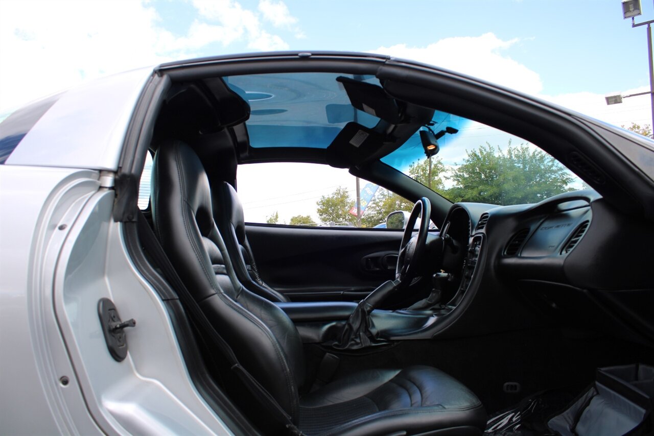 1999 Chevrolet Corvette   - Photo 21 - Reno, NV 89511