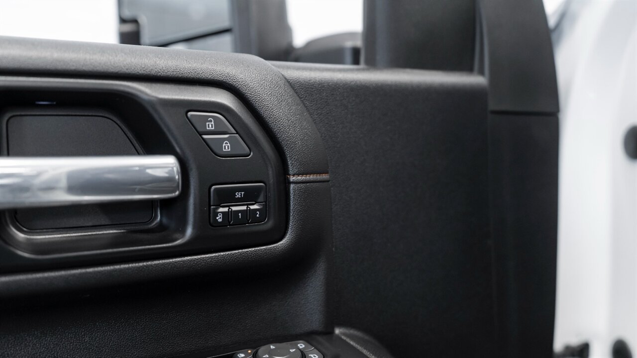 2022 GMC Sierra 2500HD AT4 - Photo 25 - Reno, NV 89511