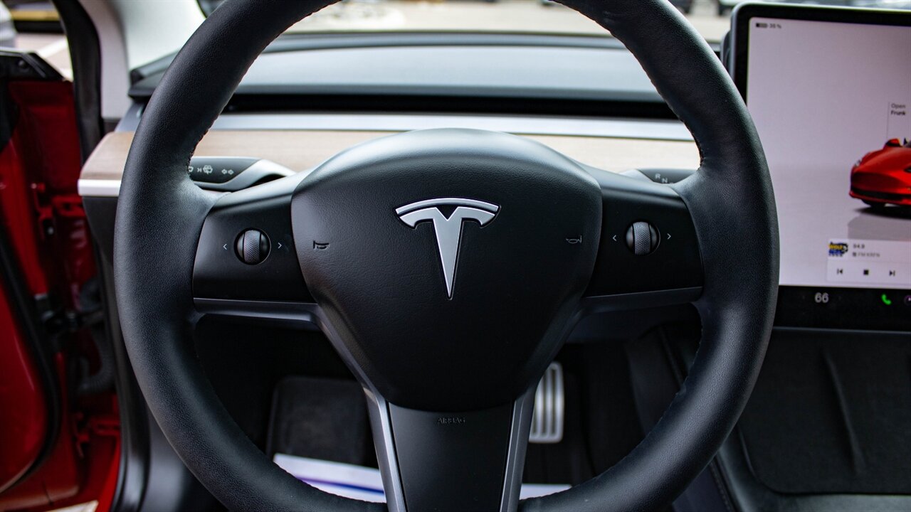 2023 Tesla Model 3 Performance photo 15