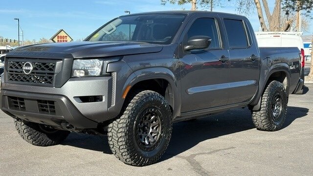 2022 Nissan Frontier S  