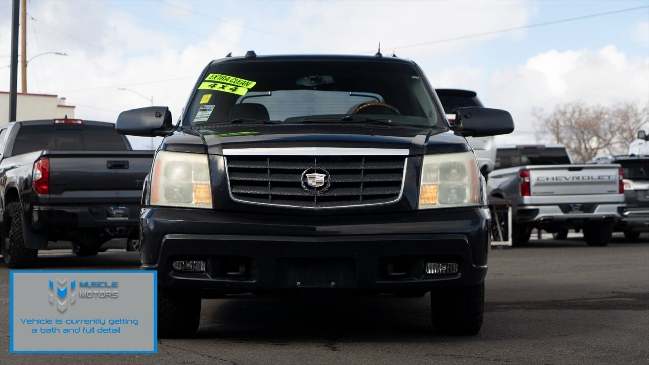 2004 Cadillac Escalade EXT   - Photo 4 - Reno, NV 89511